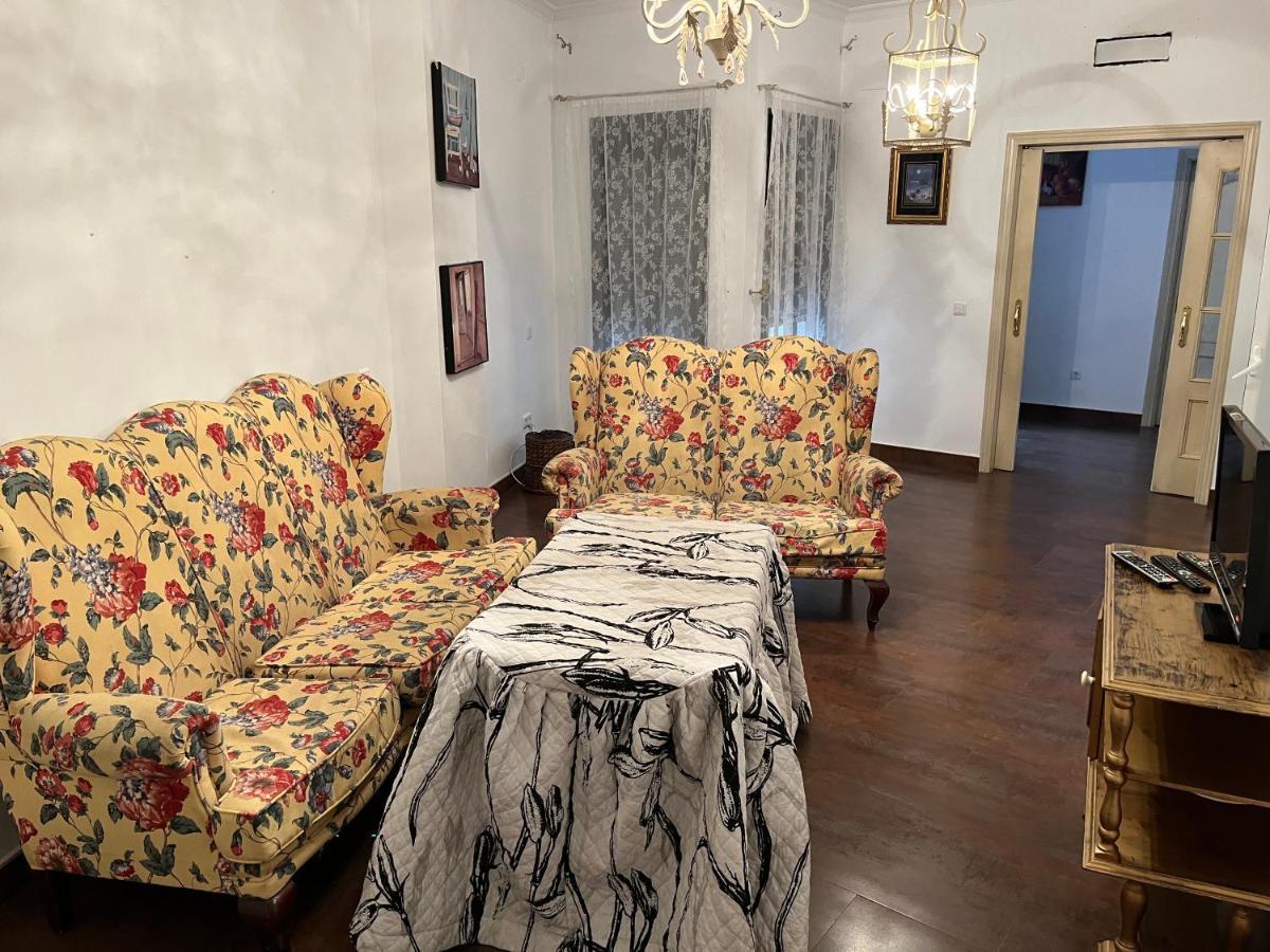 En Pleno Centro De 3 3 Banos Privados Marchena (Seville)