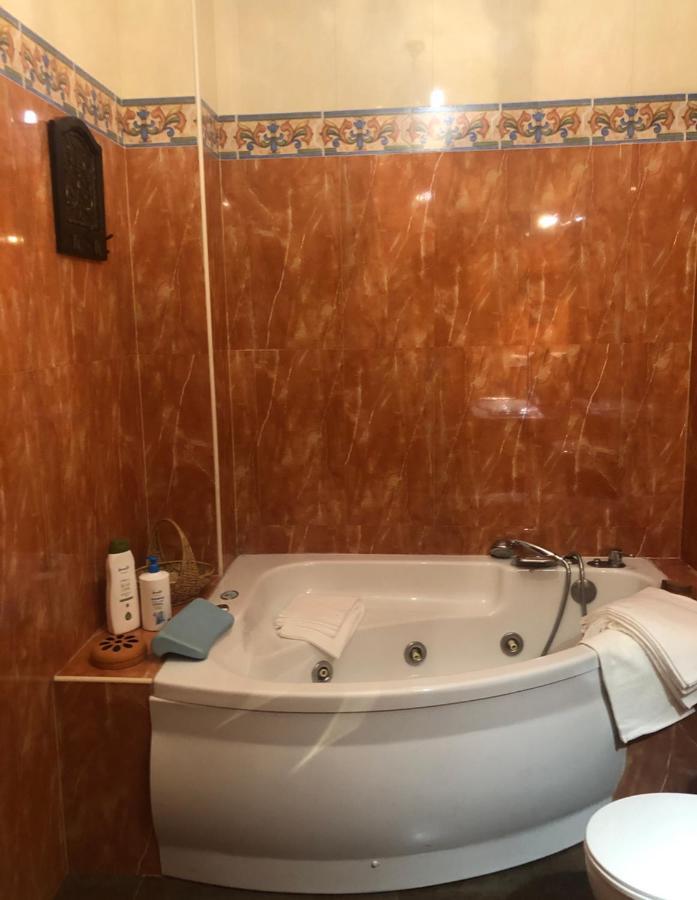 En Pleno Centro De 3 3 Banos Privados